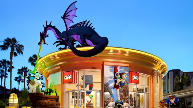 lego-imagination-center-00