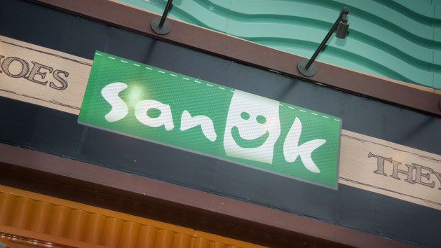 sanuk-00