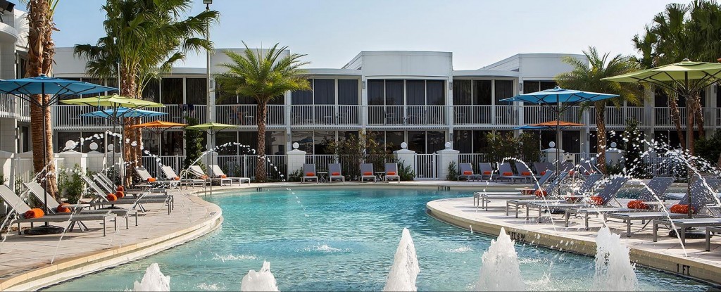 b-resort-pool
