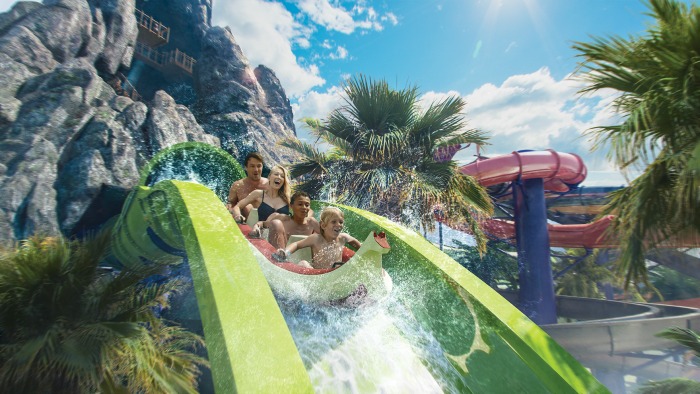 krakatau-aqua-coaster-at-volcano-bay